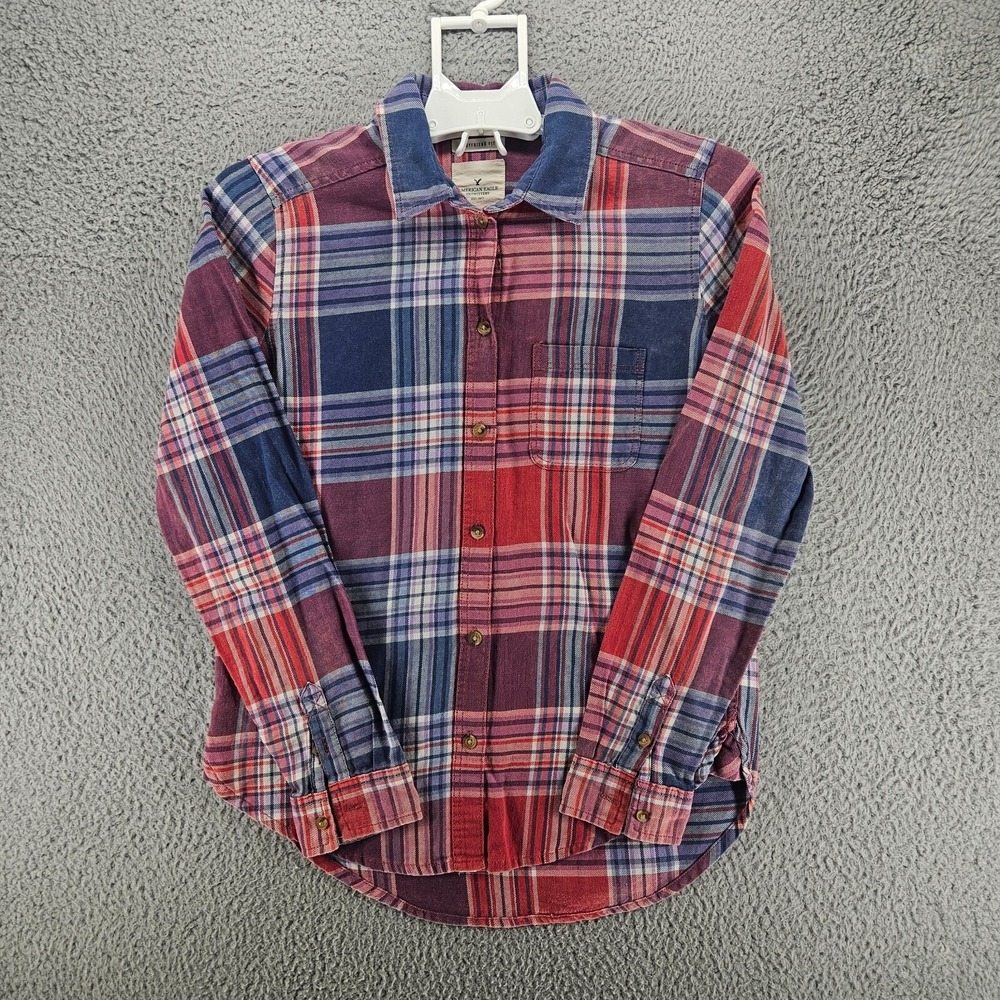 American Eagle Outfitters Womens XS Boyfriend Fit Plaid Flannel Shirt Red Blue